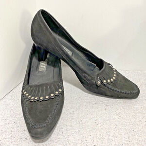 Prevata black suede leather mid heel pumps kiltie studded shoes Italy US size 8B